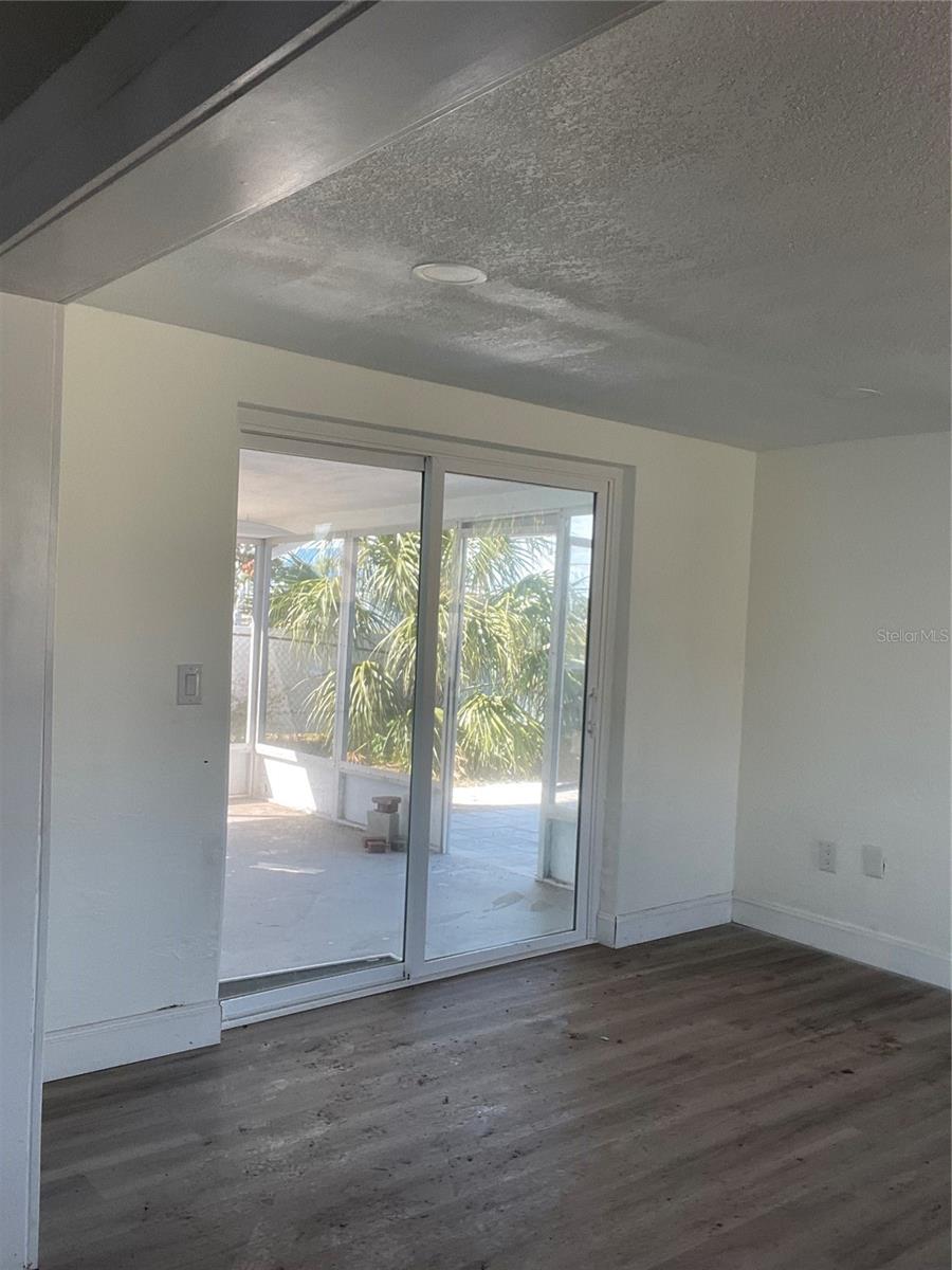 Image 18 of 52 For 7313 Mako Drive