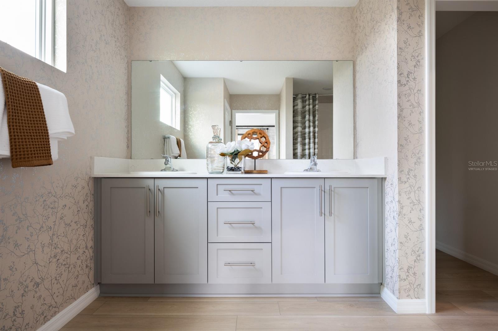 Image 14 of 25 For 9272 Pavilion Shade Drive