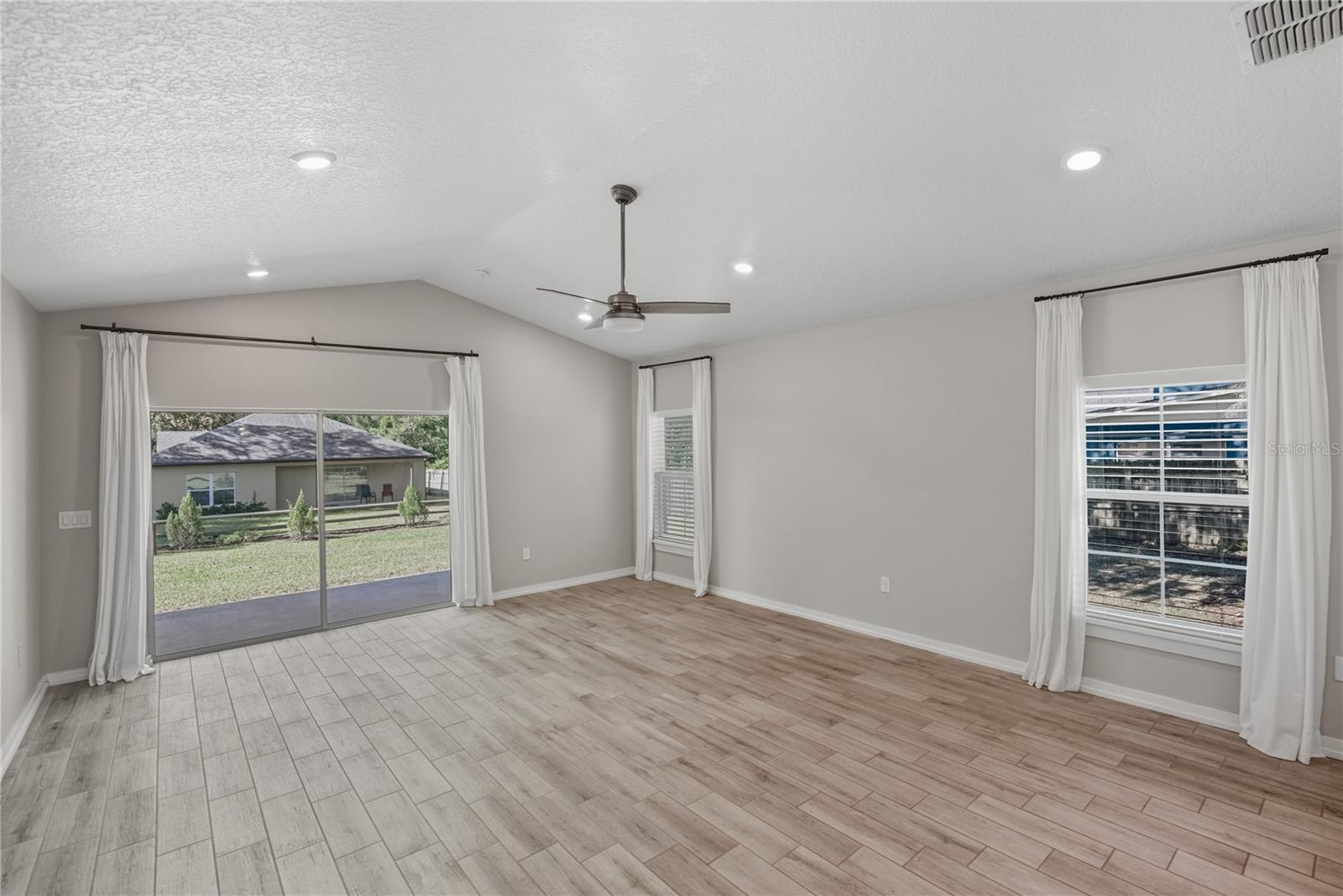 Image 16 of 43 For 13907 9th Street