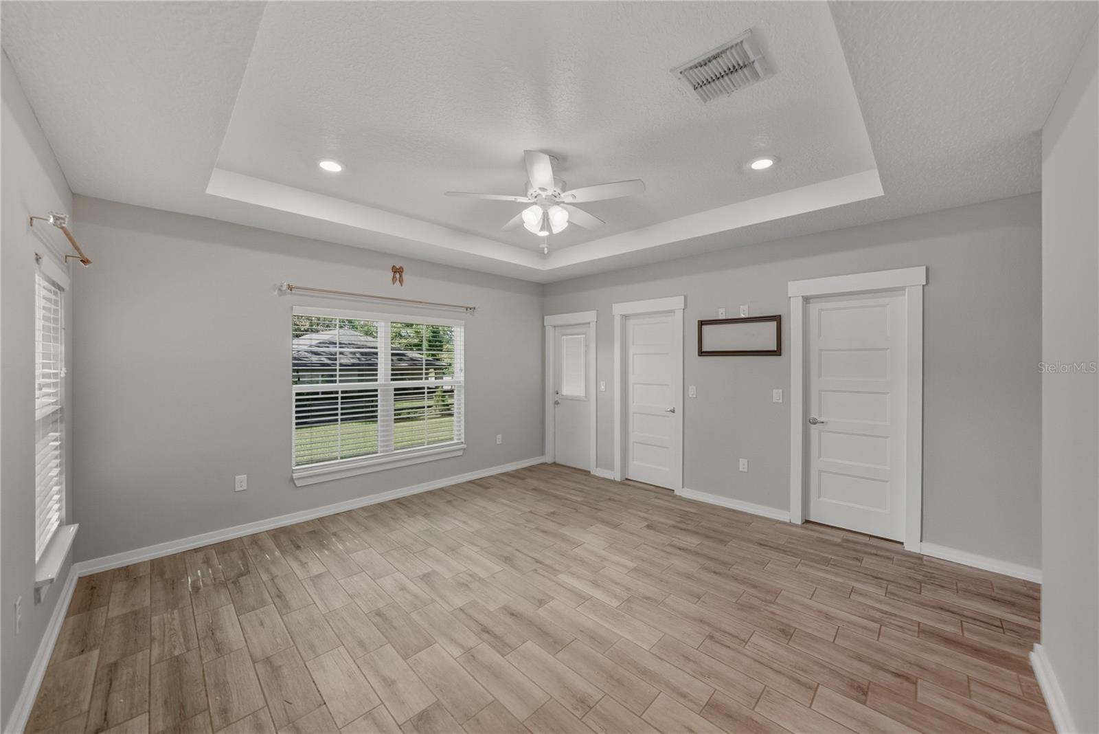 Image 20 of 43 For 13907 9th Street