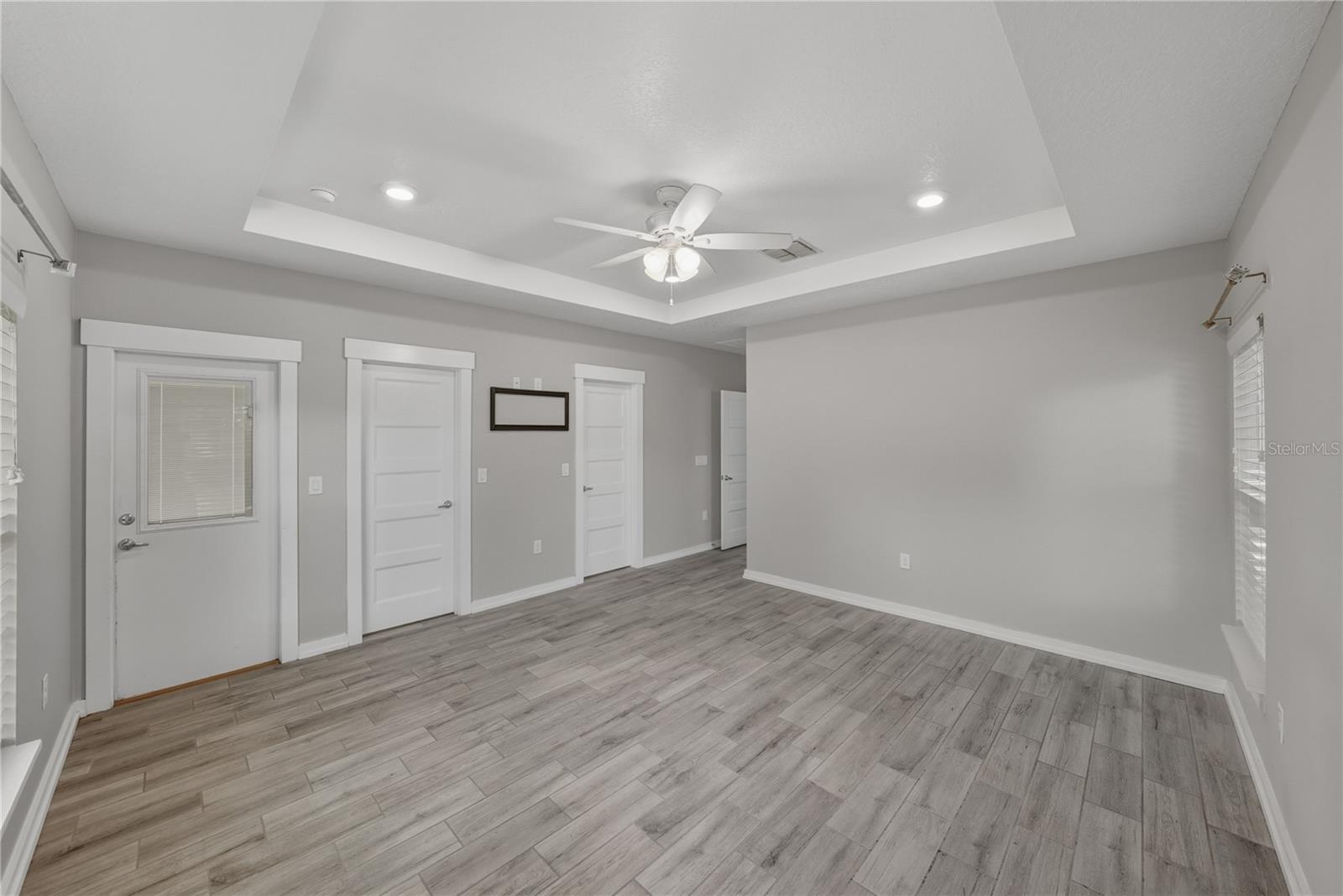 Image 21 of 43 For 13907 9th Street