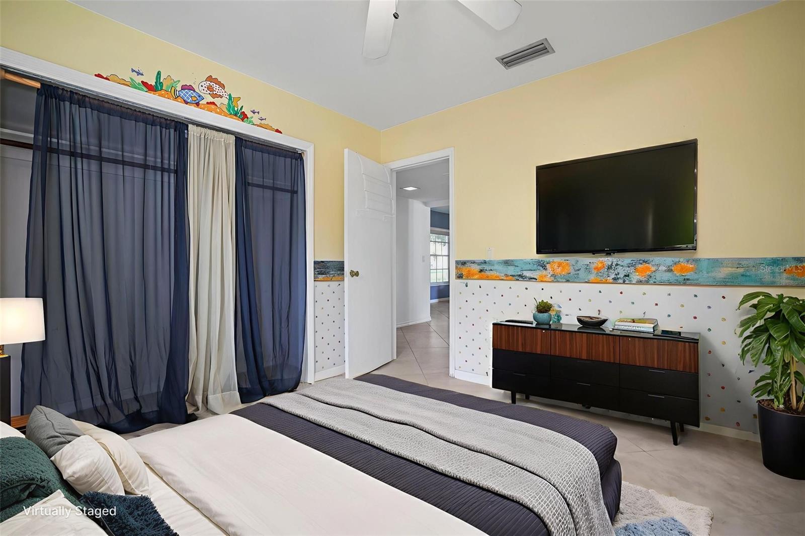 Image 23 of 38 For 1439 Viewtop Drive