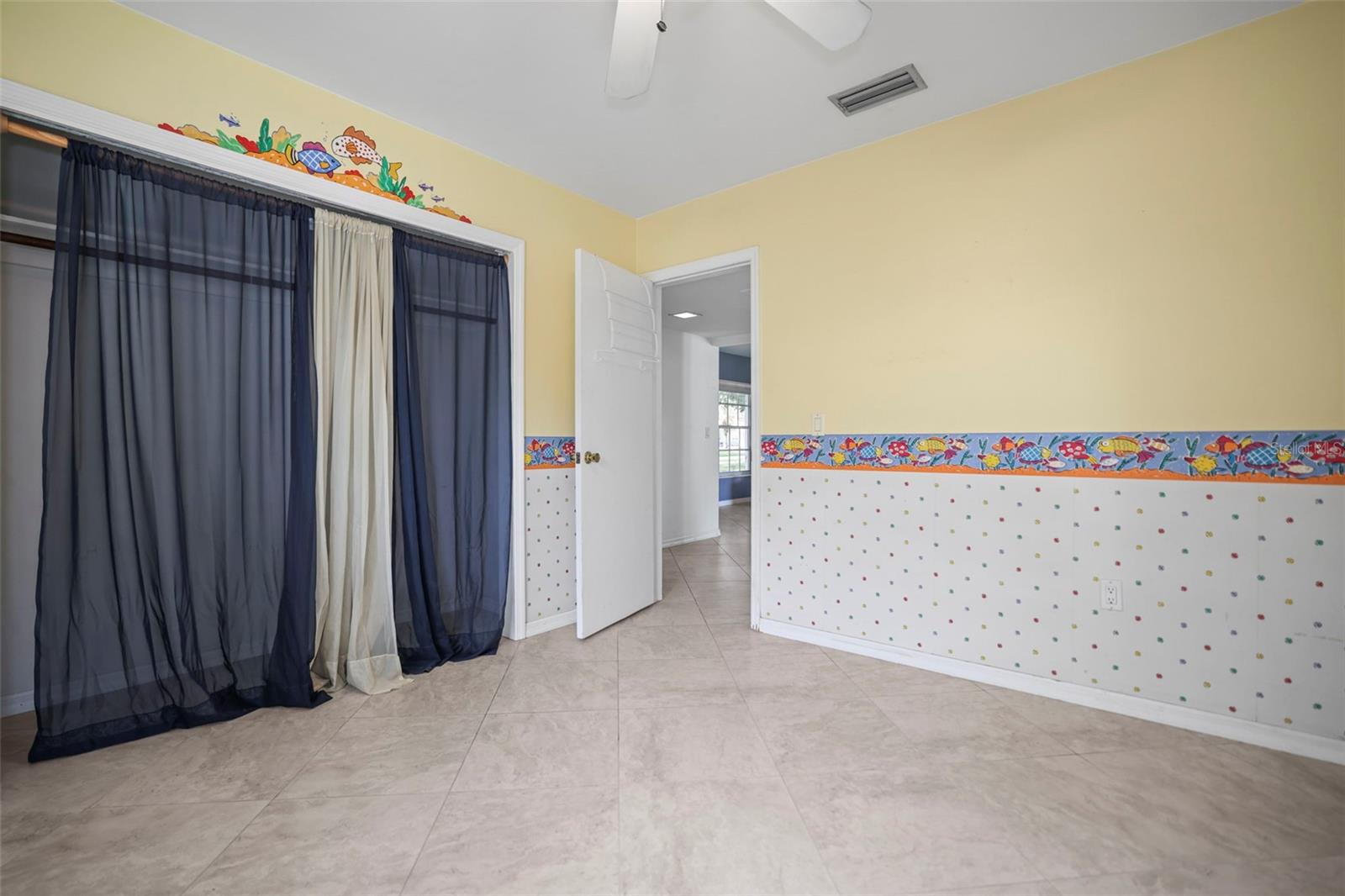 Image 24 of 38 For 1439 Viewtop Drive