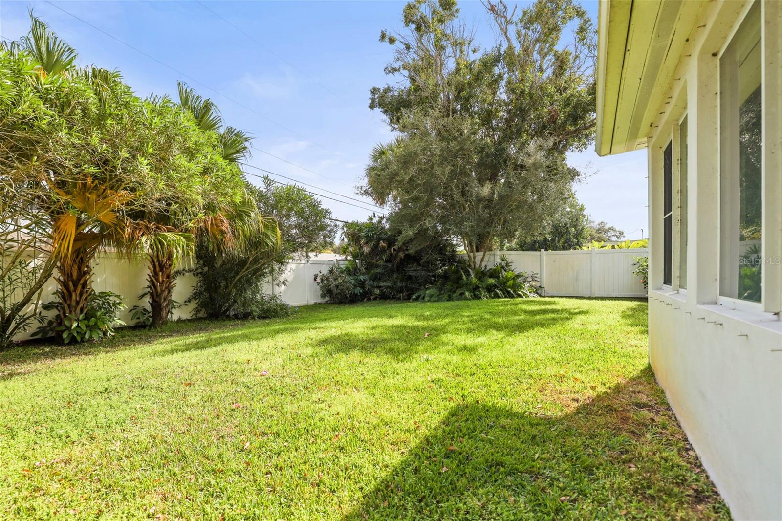 Image 34 of 38 For 1439 Viewtop Drive