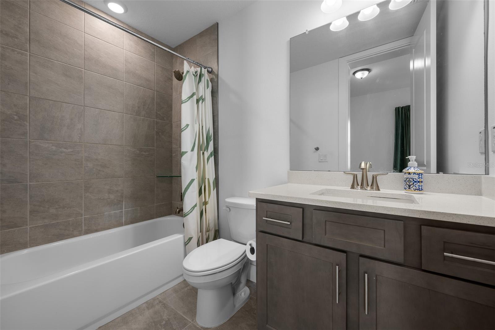 Image 19 of 48 For 9185 Sanders Tree Loop