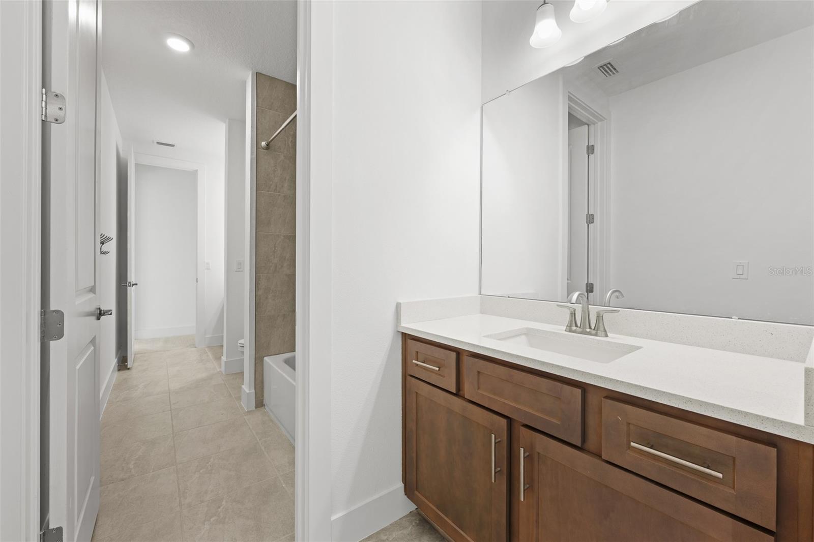 Image 29 of 48 For 9185 Sanders Tree Loop