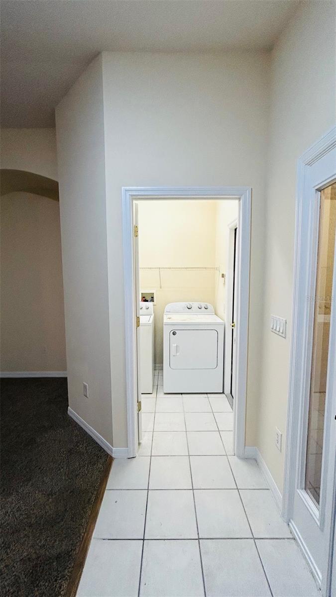 Image 17 of 37 For 18164 Canal Pointe Street