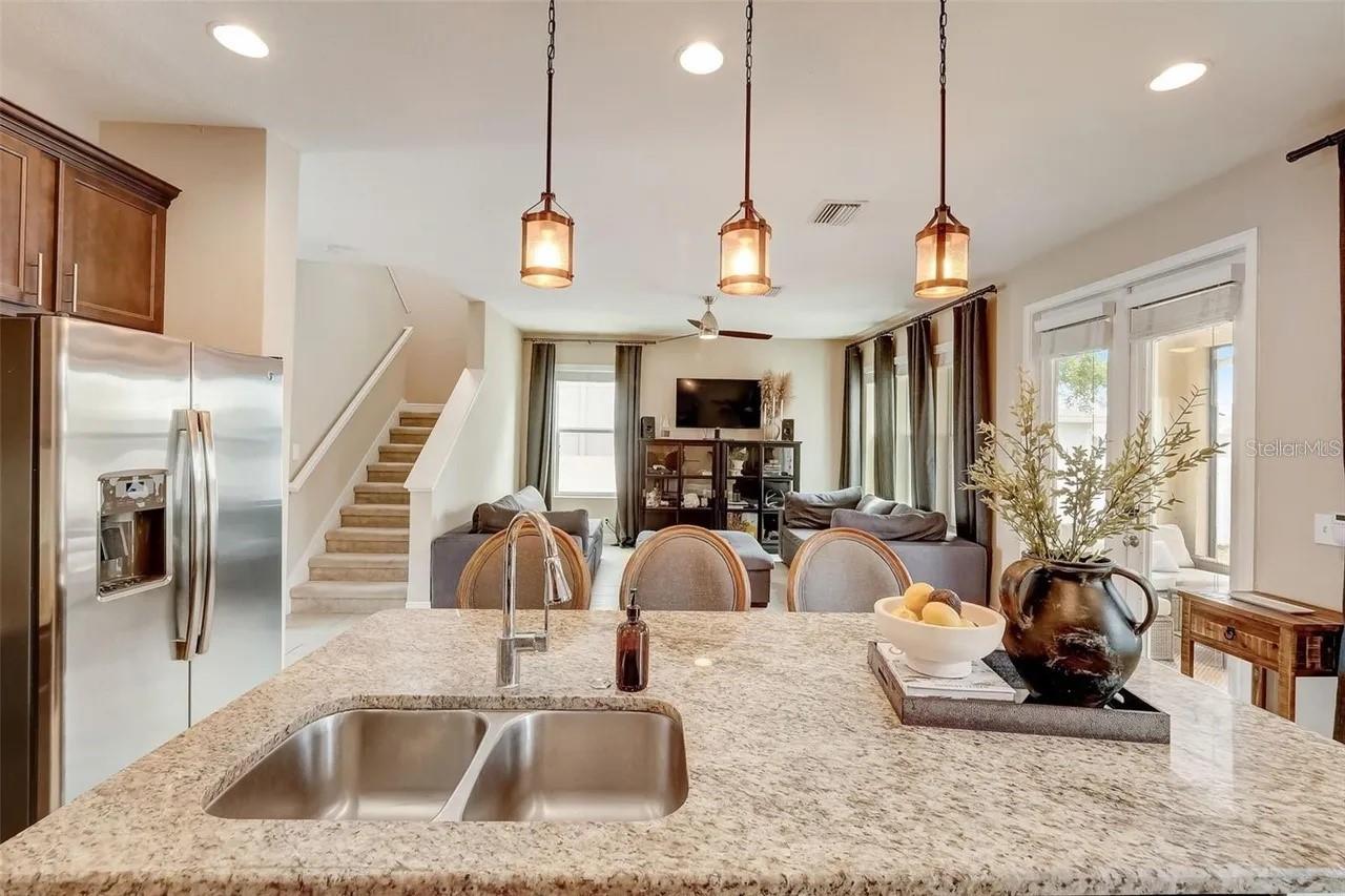 Image 10 of 26 For 2514 Douglas Street