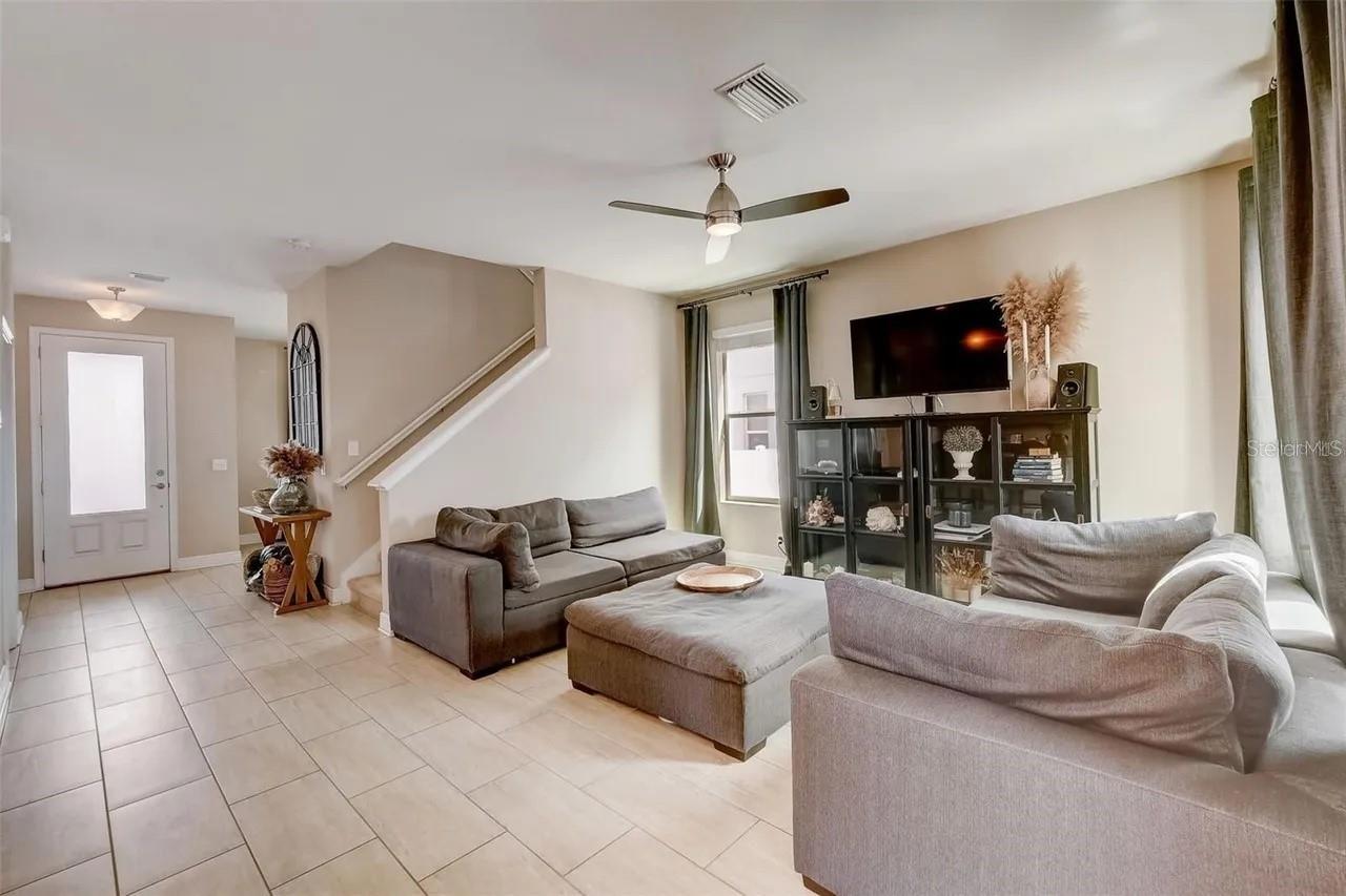 Image 13 of 26 For 2514 Douglas Street