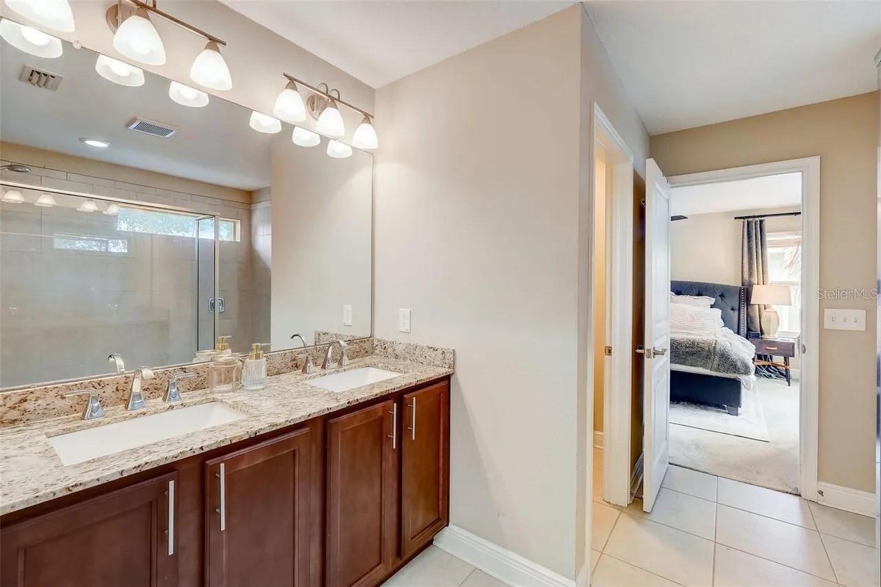 Image 20 of 26 For 2514 Douglas Street