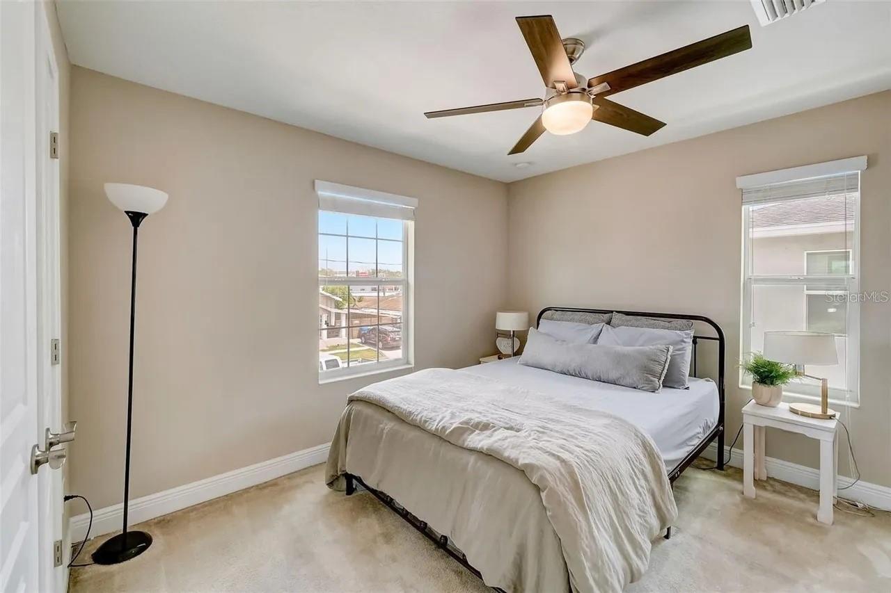 Image 23 of 26 For 2514 Douglas Street