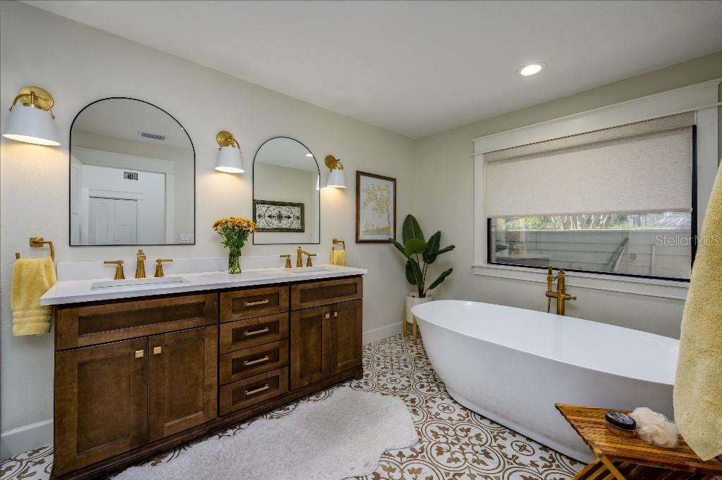 Image 17 of 30 For 5351 Sand Crane Court