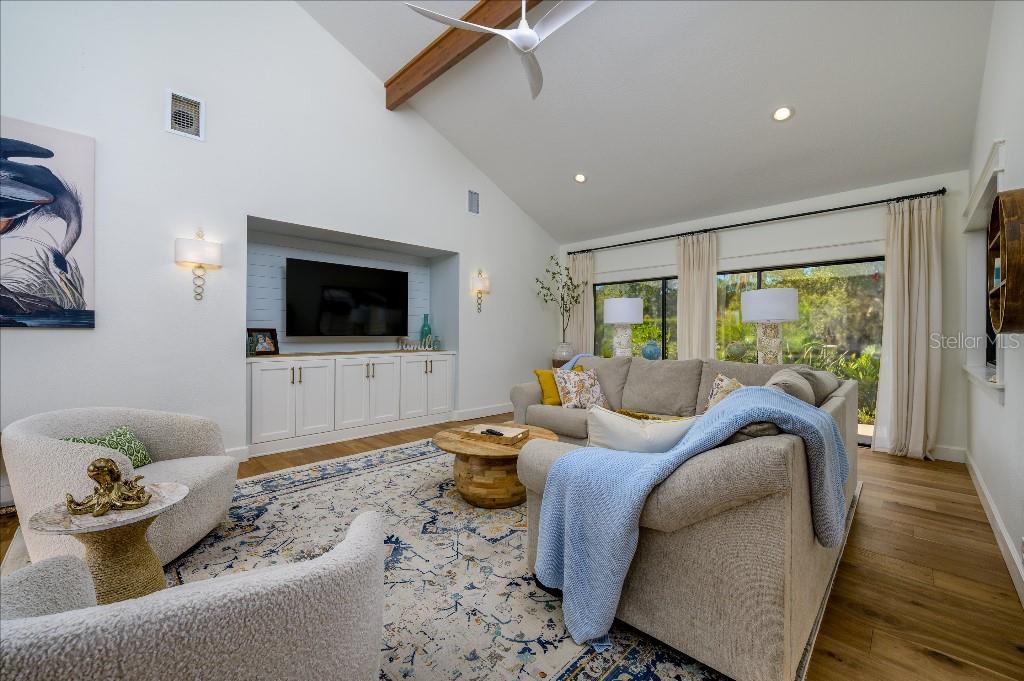 Image 6 of 30 For 5351 Sand Crane Court