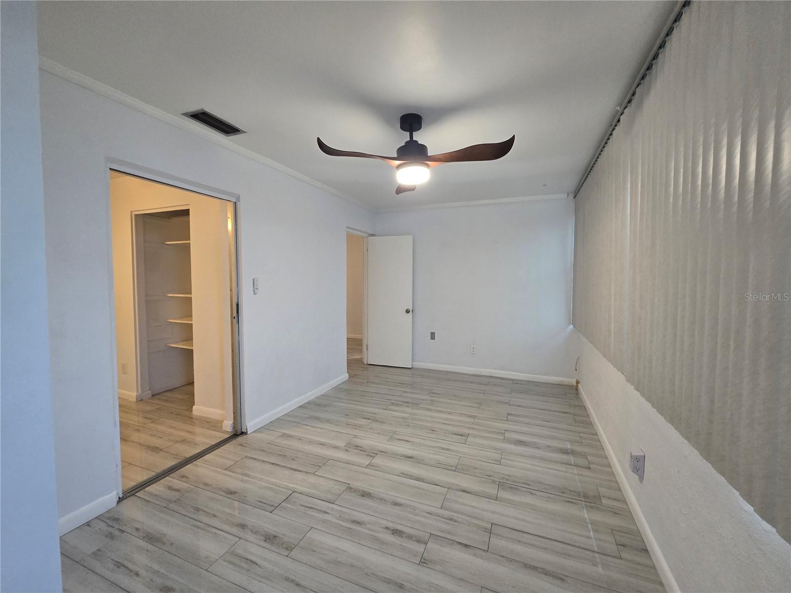 Image 23 of 33 For 211 Pasadena Avenue N 109