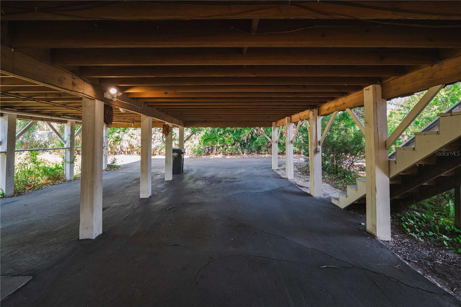 Image 32 of 40 For 11626 Timber Ridge Drive