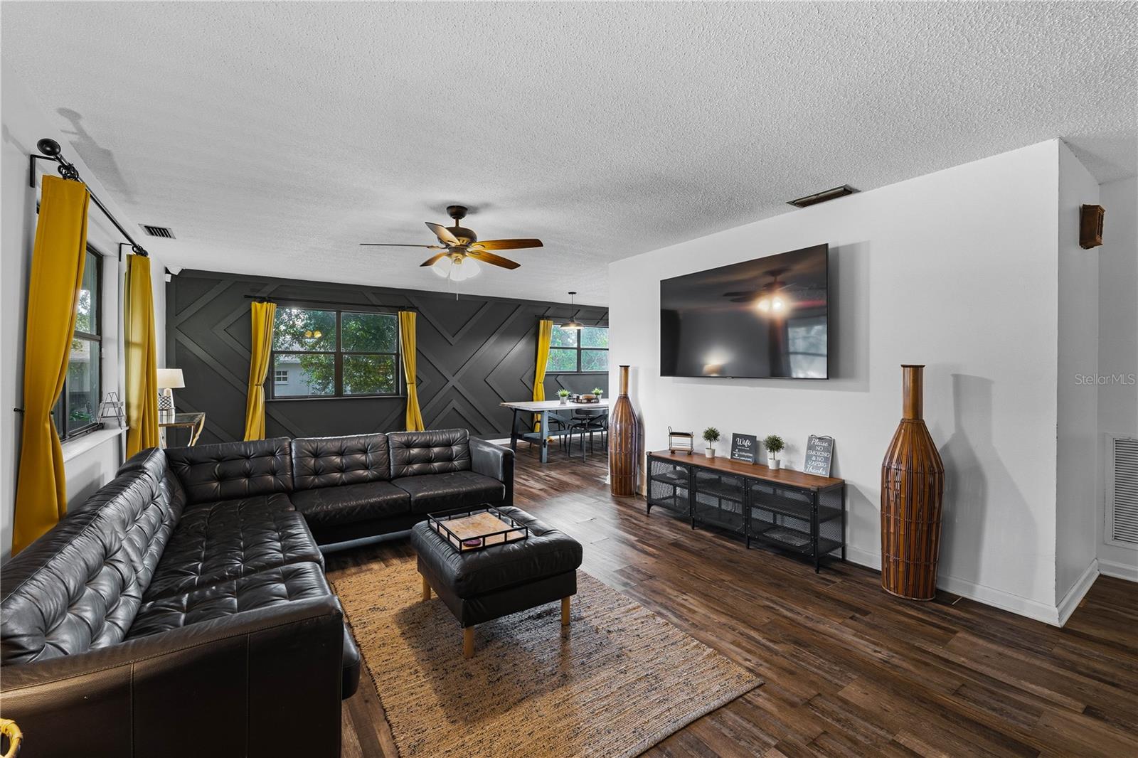 Image 4 of 40 For 11626 Timber Ridge Drive