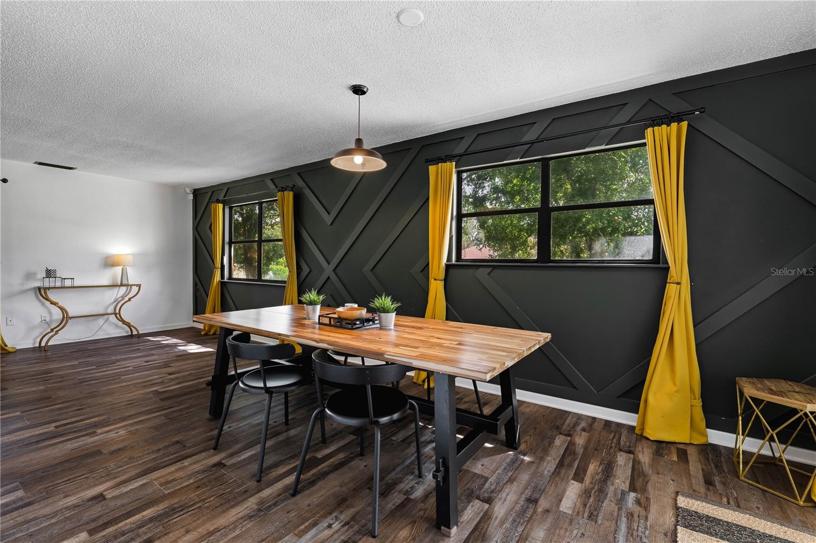 Image 7 of 40 For 11626 Timber Ridge Drive