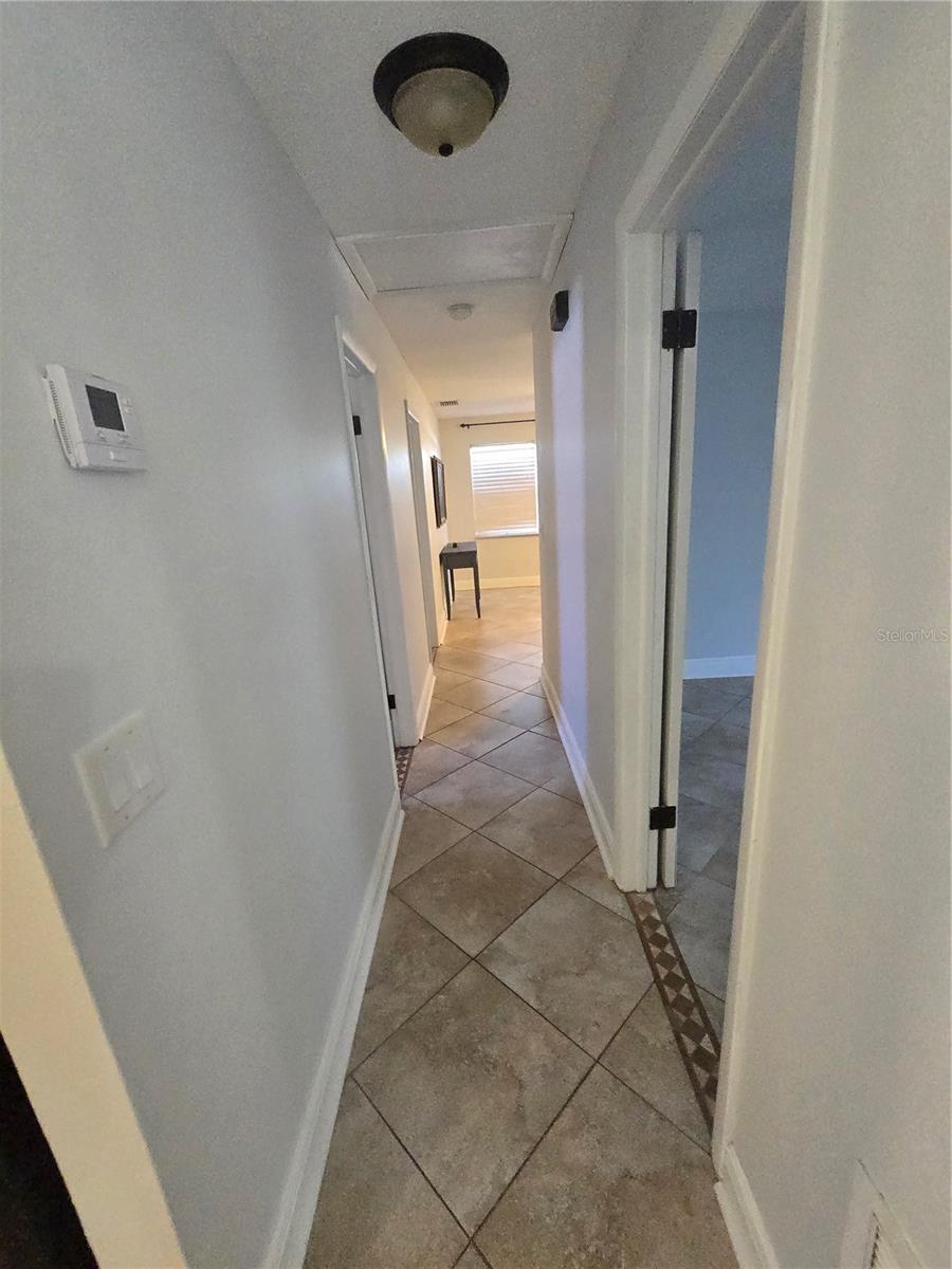 Image 13 of 20 For 3918 Robson Street