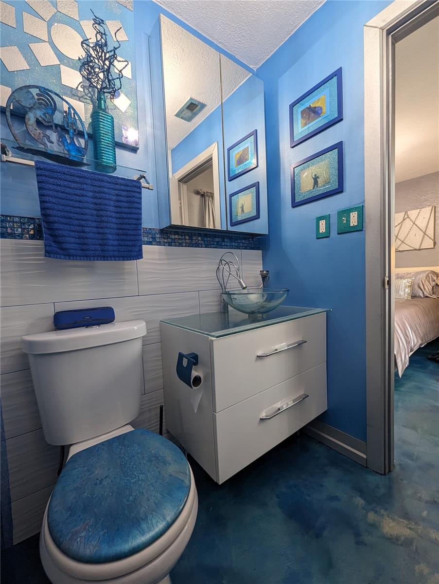 Image 22 of 37 For 5011 Starfish Drive Se C