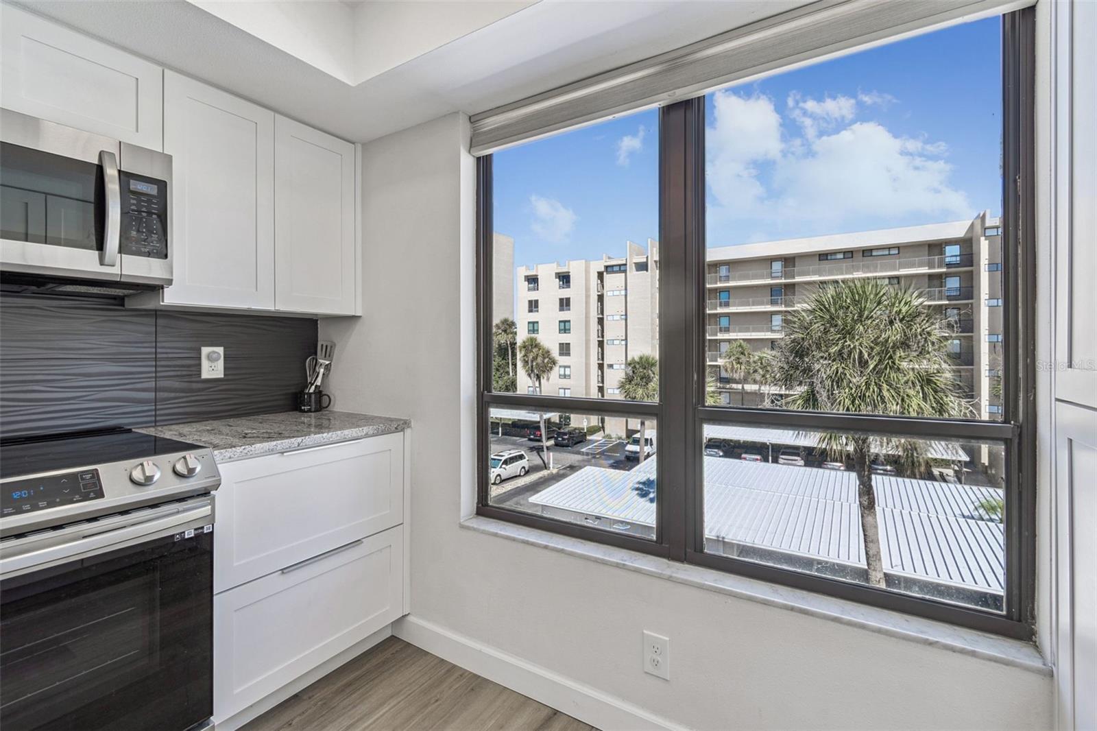 Image 12 of 70 For 2615 Cove Cay Drive 409