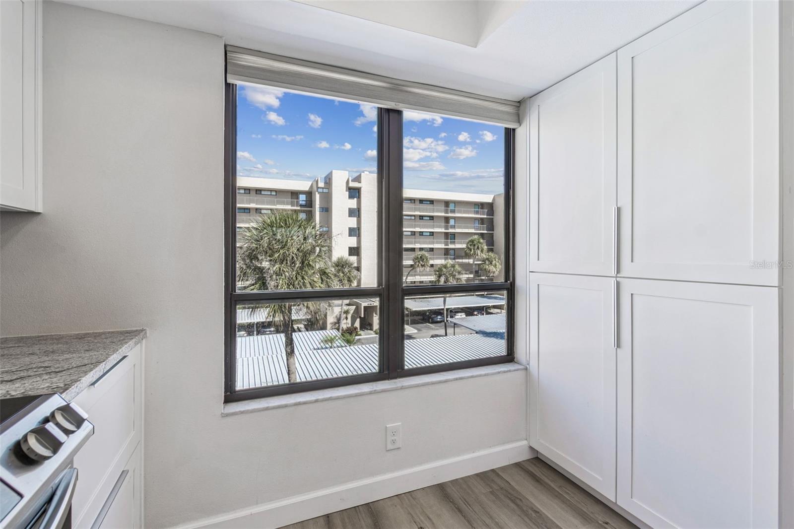 Image 13 of 70 For 2615 Cove Cay Drive 409