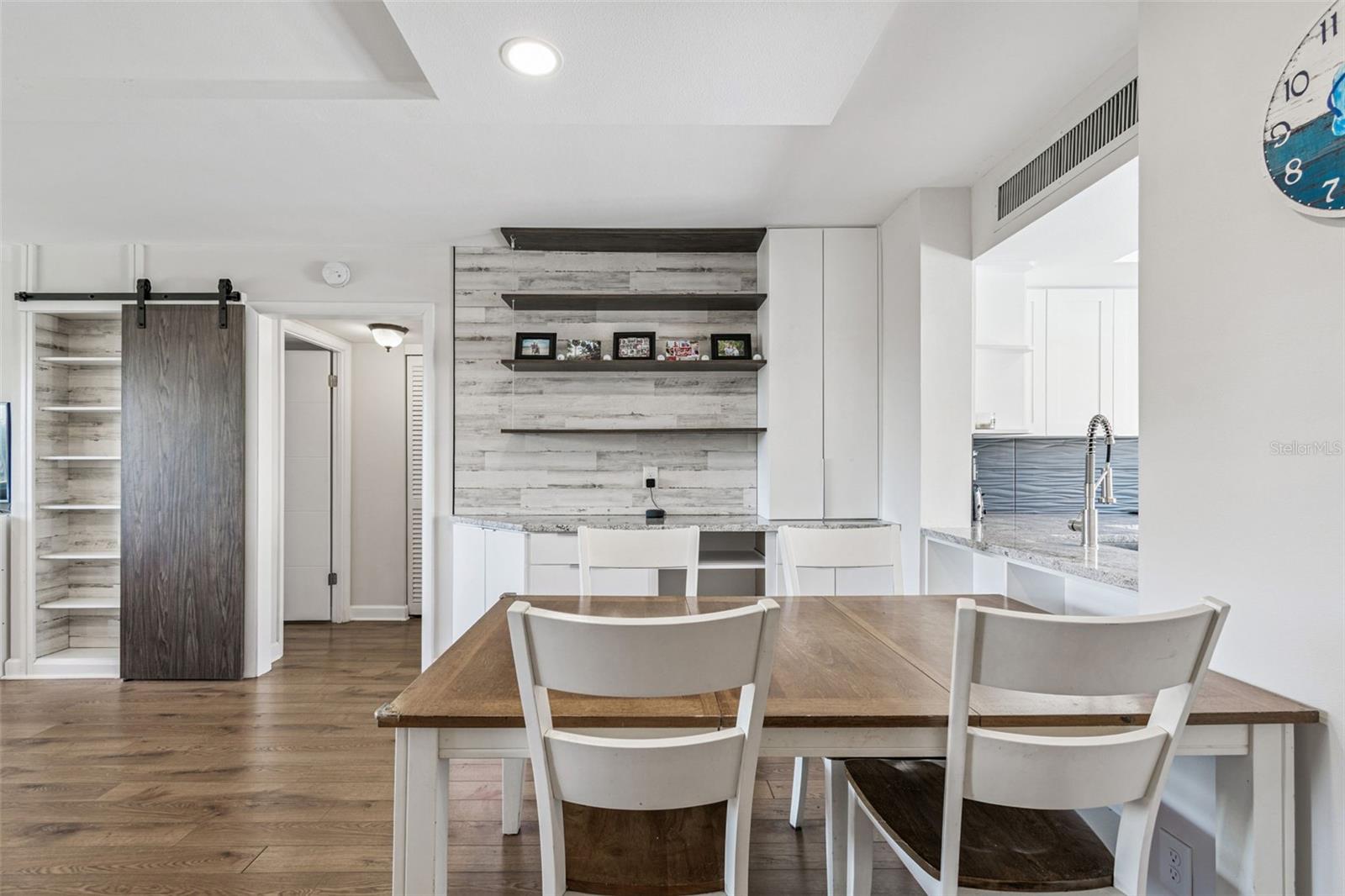 Image 19 of 70 For 2615 Cove Cay Drive 409