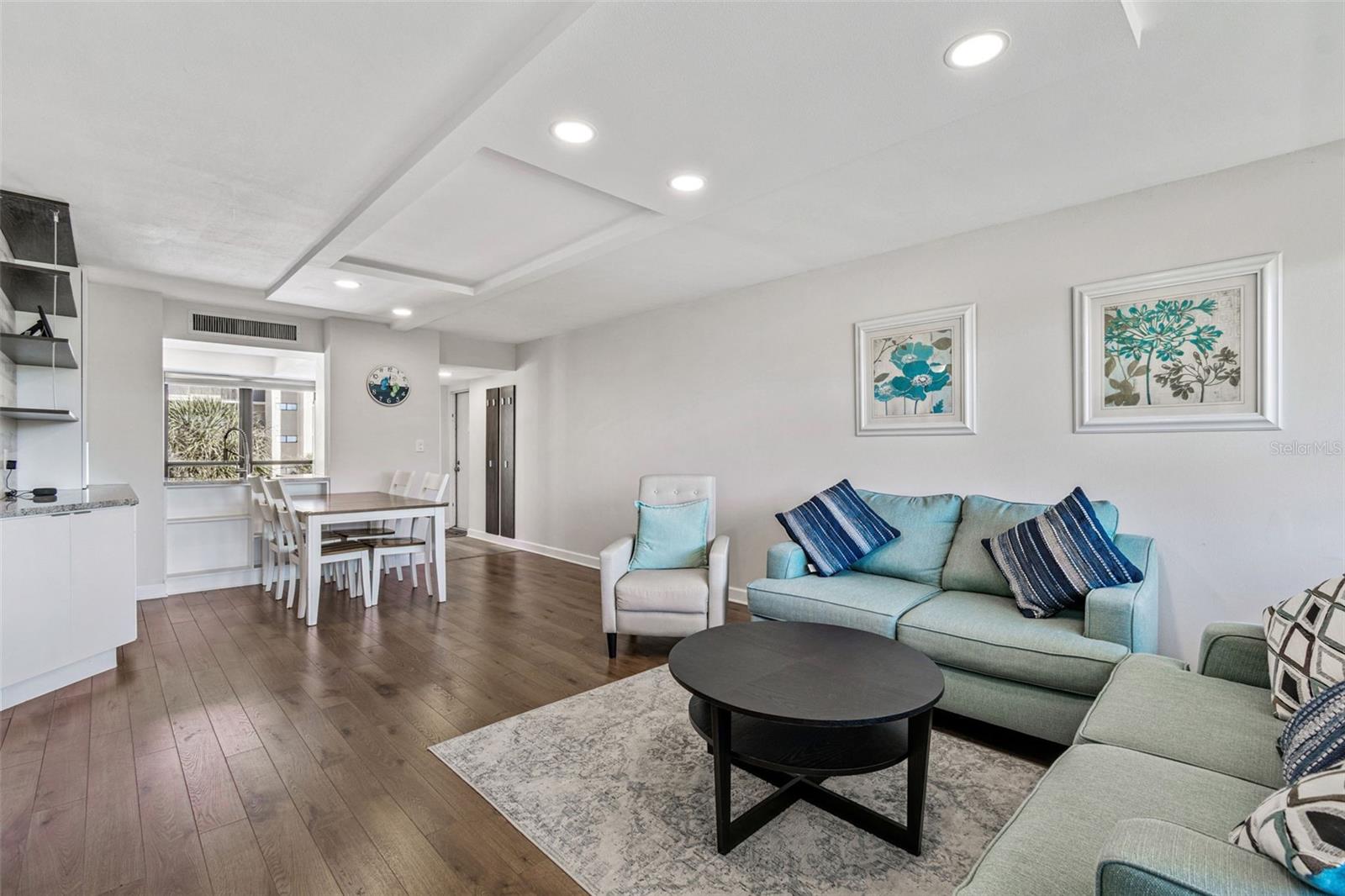 Image 22 of 70 For 2615 Cove Cay Drive 409