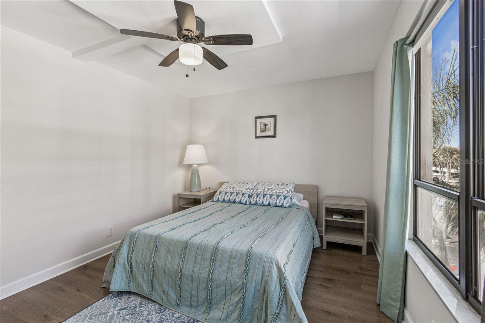 Image 32 of 70 For 2615 Cove Cay Drive 409