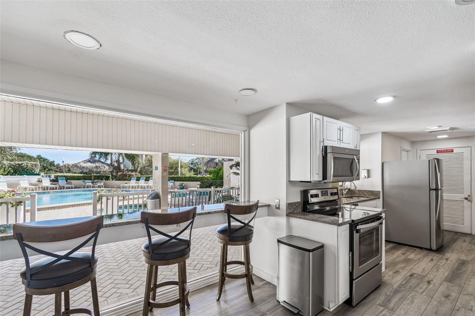 Image 51 of 70 For 2615 Cove Cay Drive 409