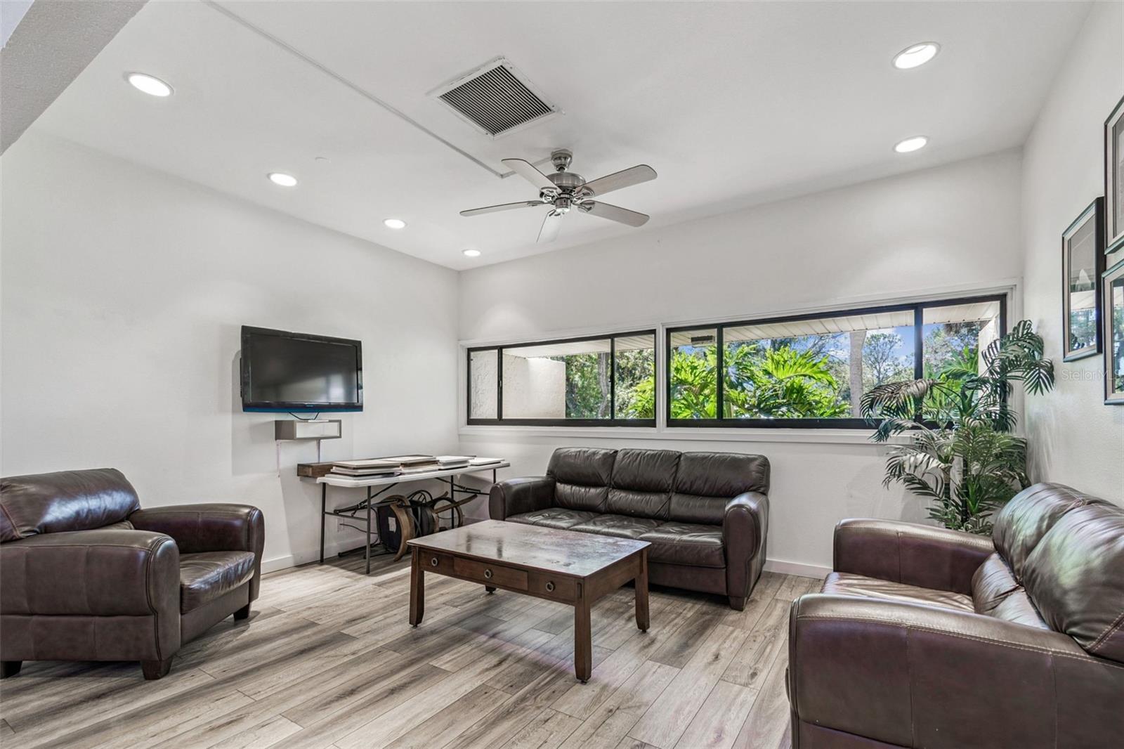 Image 54 of 70 For 2615 Cove Cay Drive 409