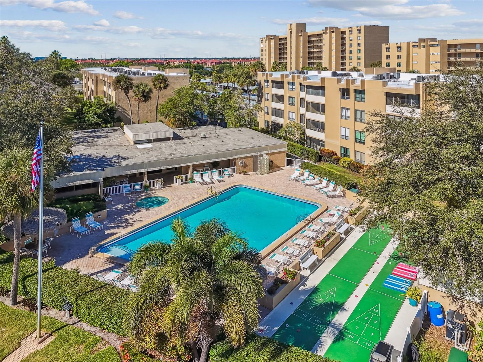 Image 60 of 70 For 2615 Cove Cay Drive 409