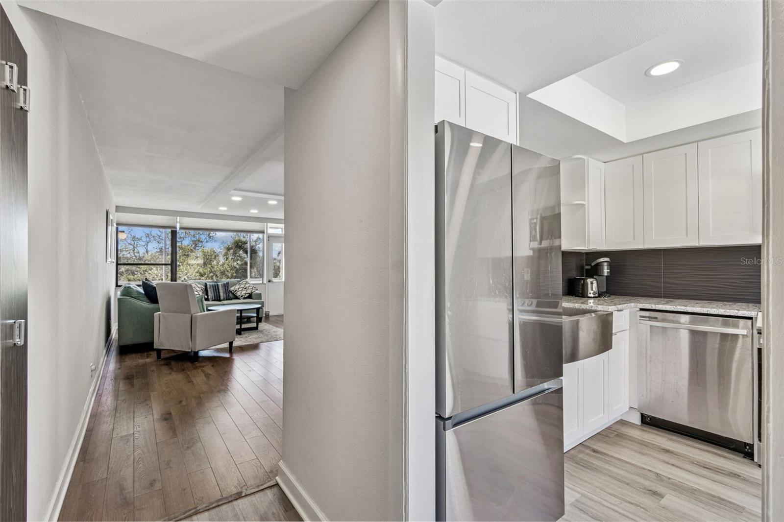 Image 7 of 70 For 2615 Cove Cay Drive 409