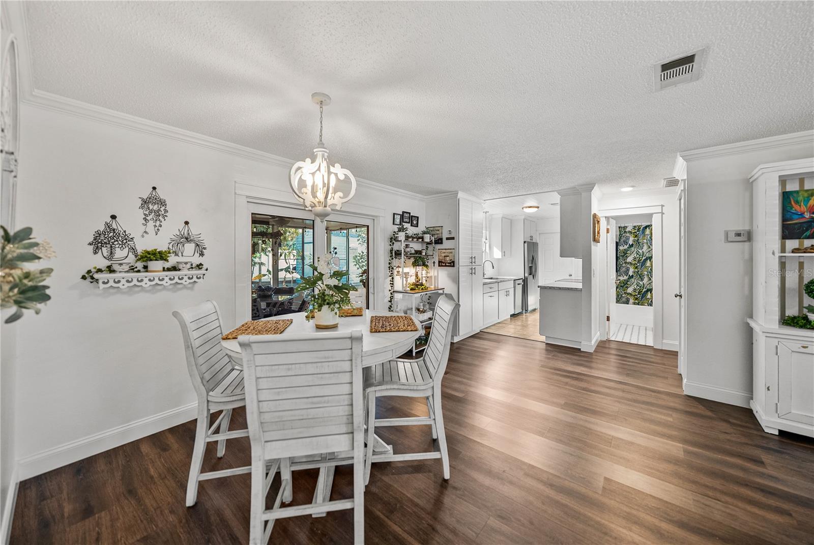 Image 15 of 46 For 38552 Piedmont Avenue