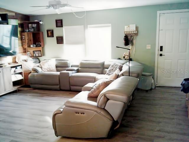 Image 3 of 43 For 3431 52nd Avenue N