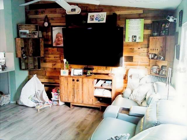 Image 4 of 43 For 3431 52nd Avenue N