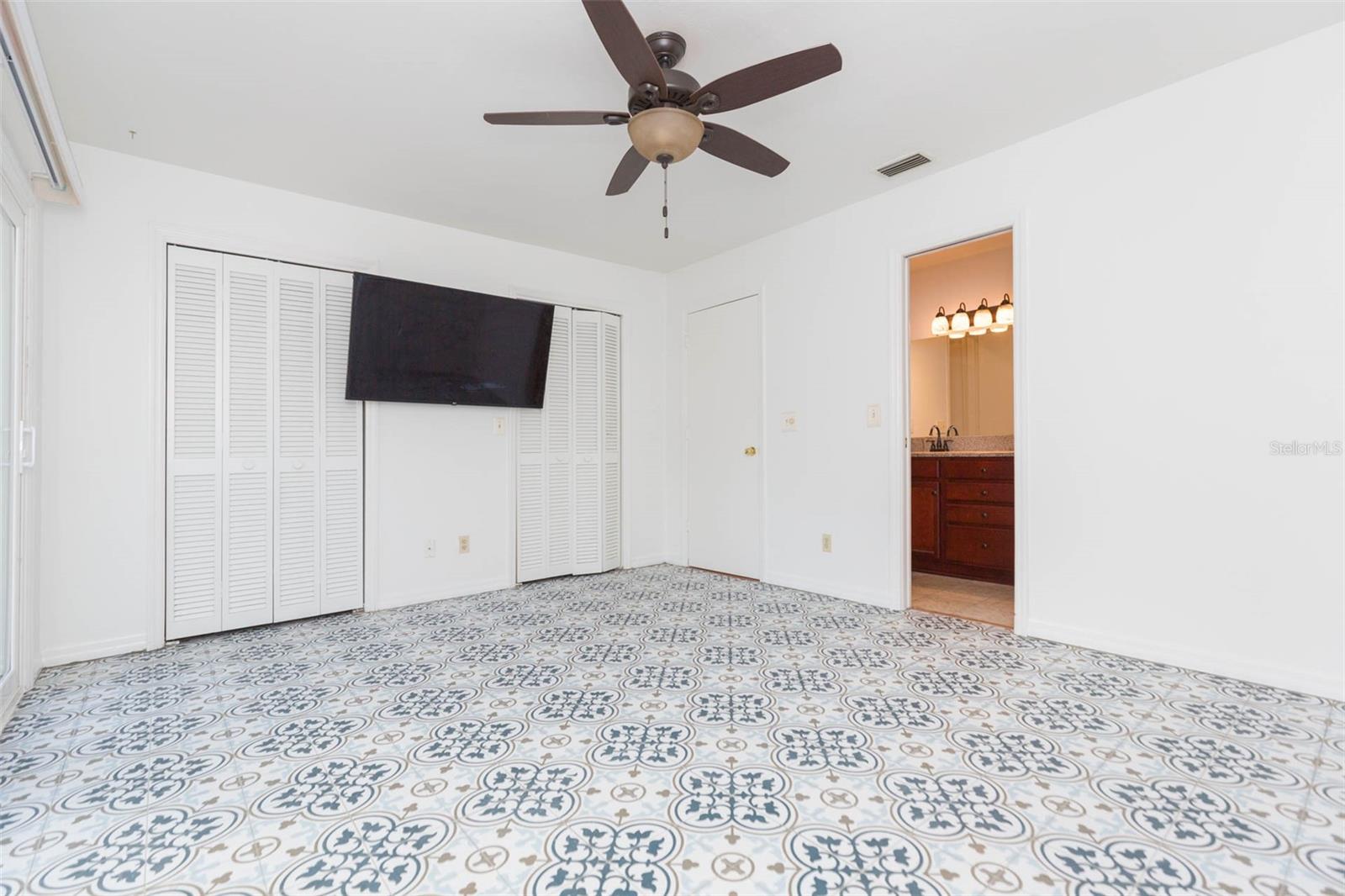 Image 11 of 24 For 5203 Pine Mill Court