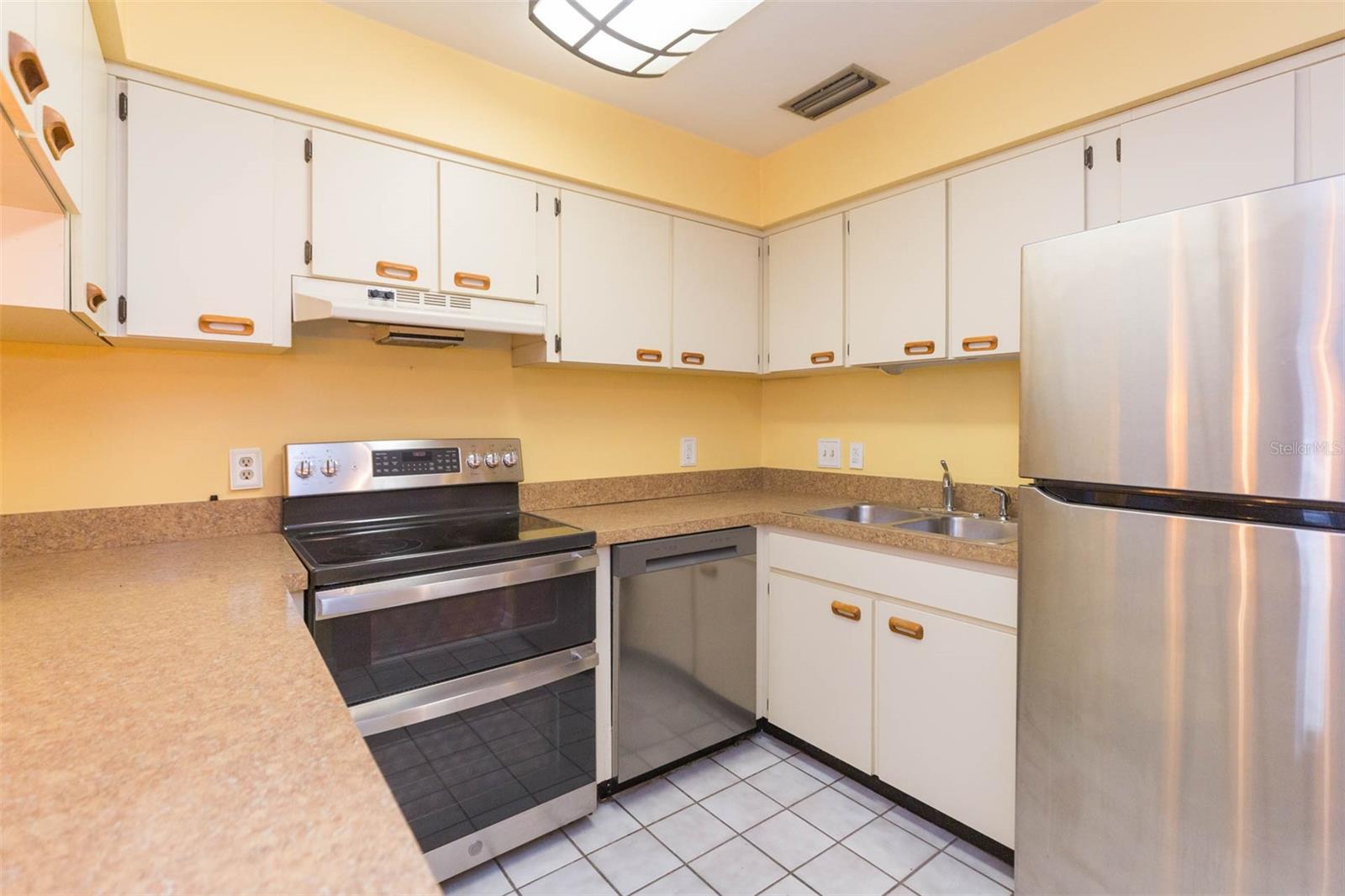 Image 8 of 24 For 5203 Pine Mill Court