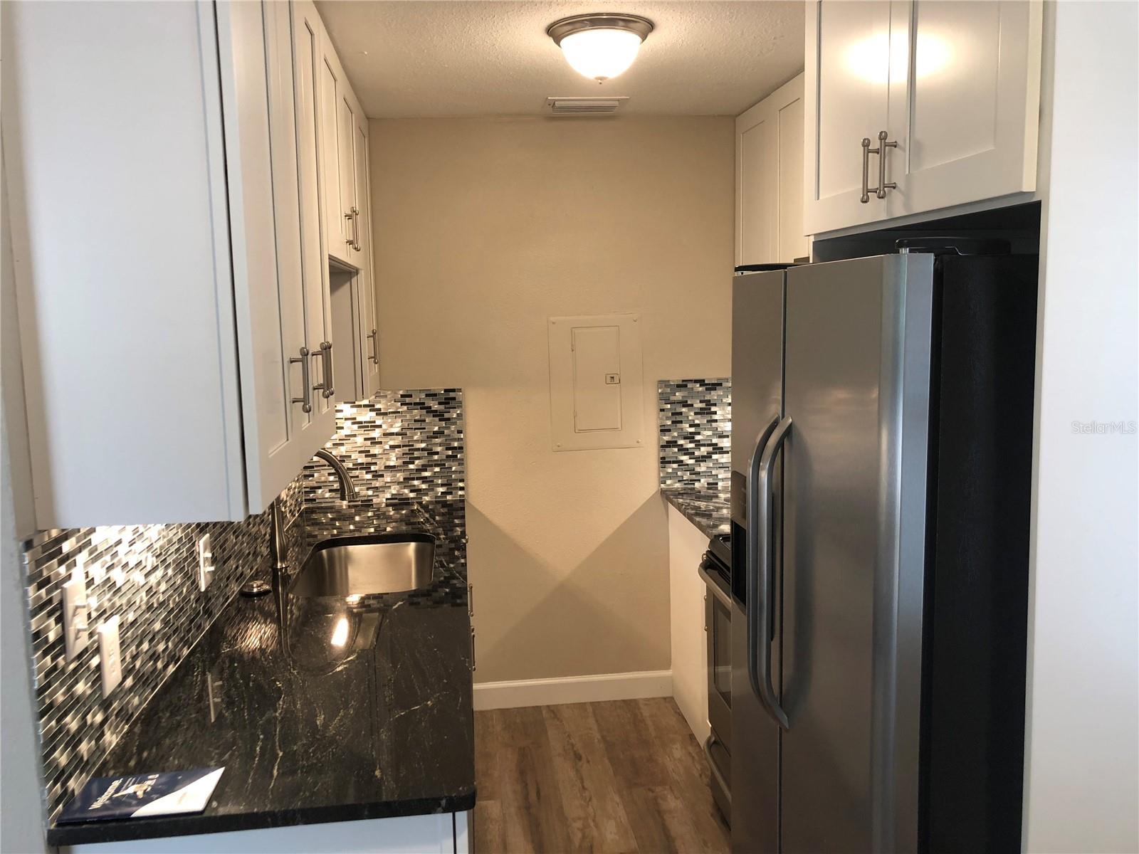 Image 4 of 17 For 520 70th Street N 4