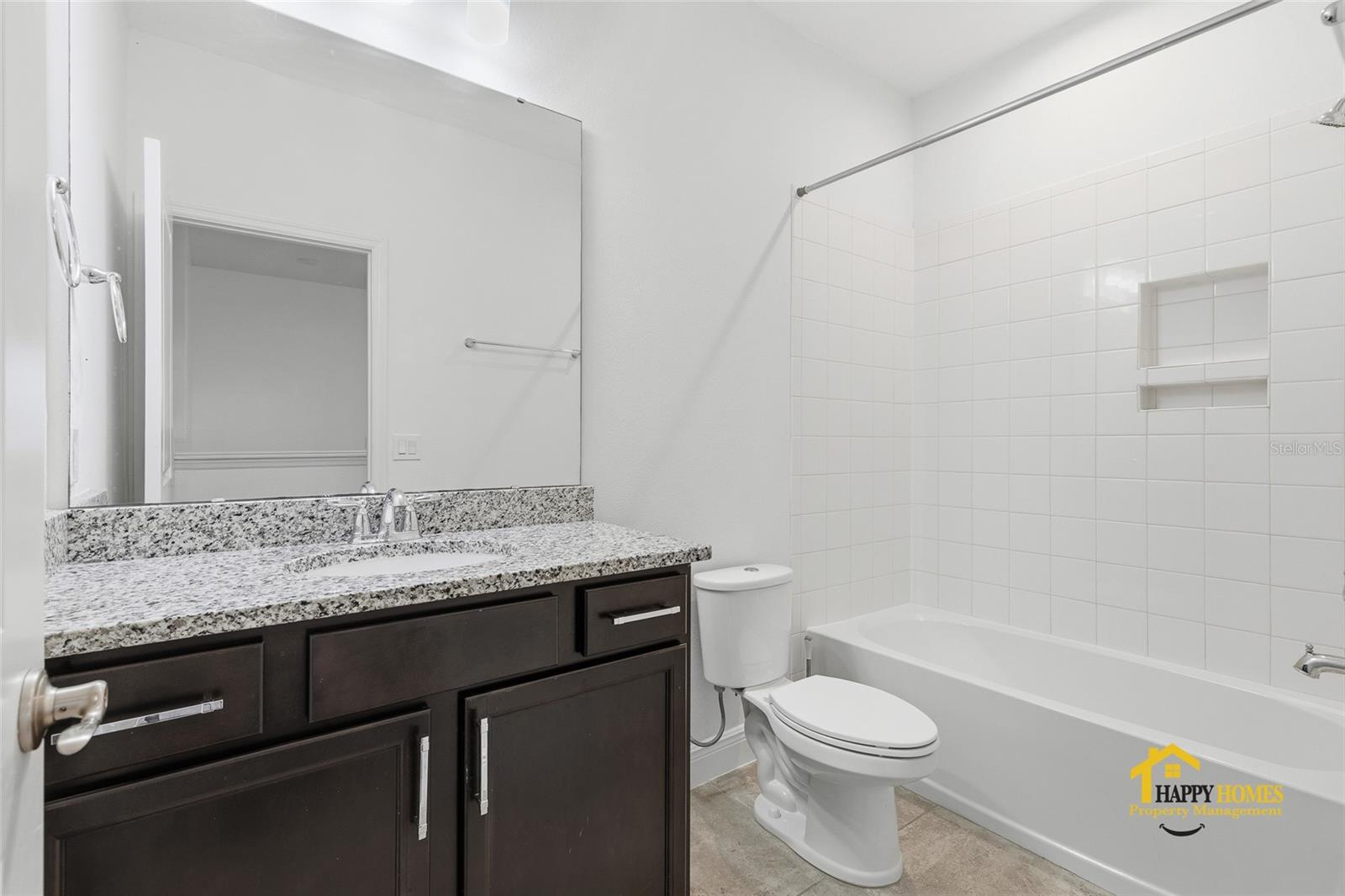 Image 24 of 41 For 13456 Stoddart Avenue