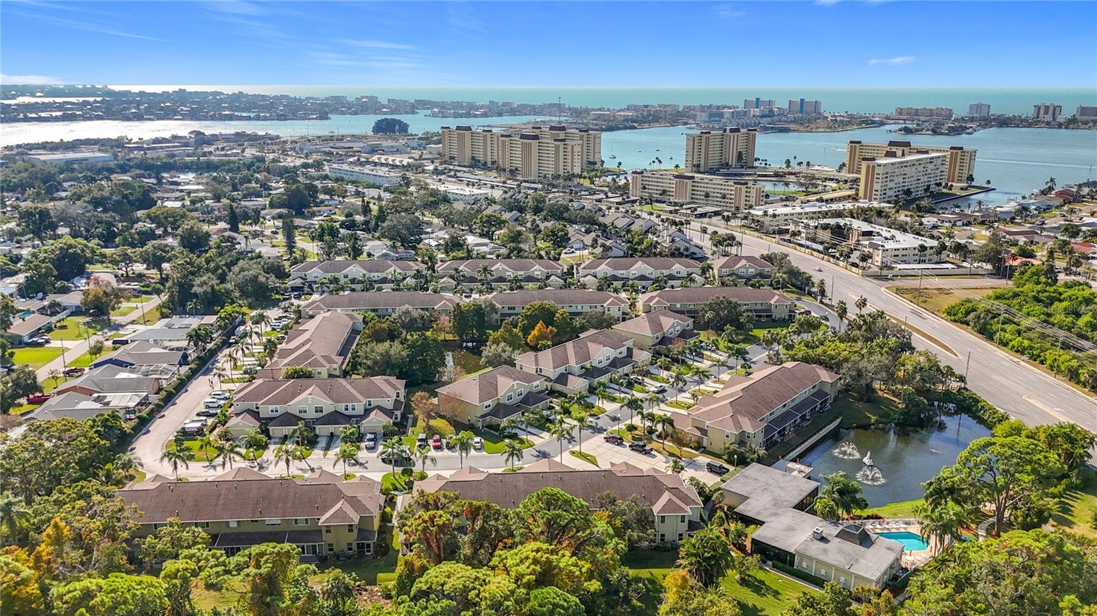 Image 17 of 75 For 11142 Kapok Grand Circle