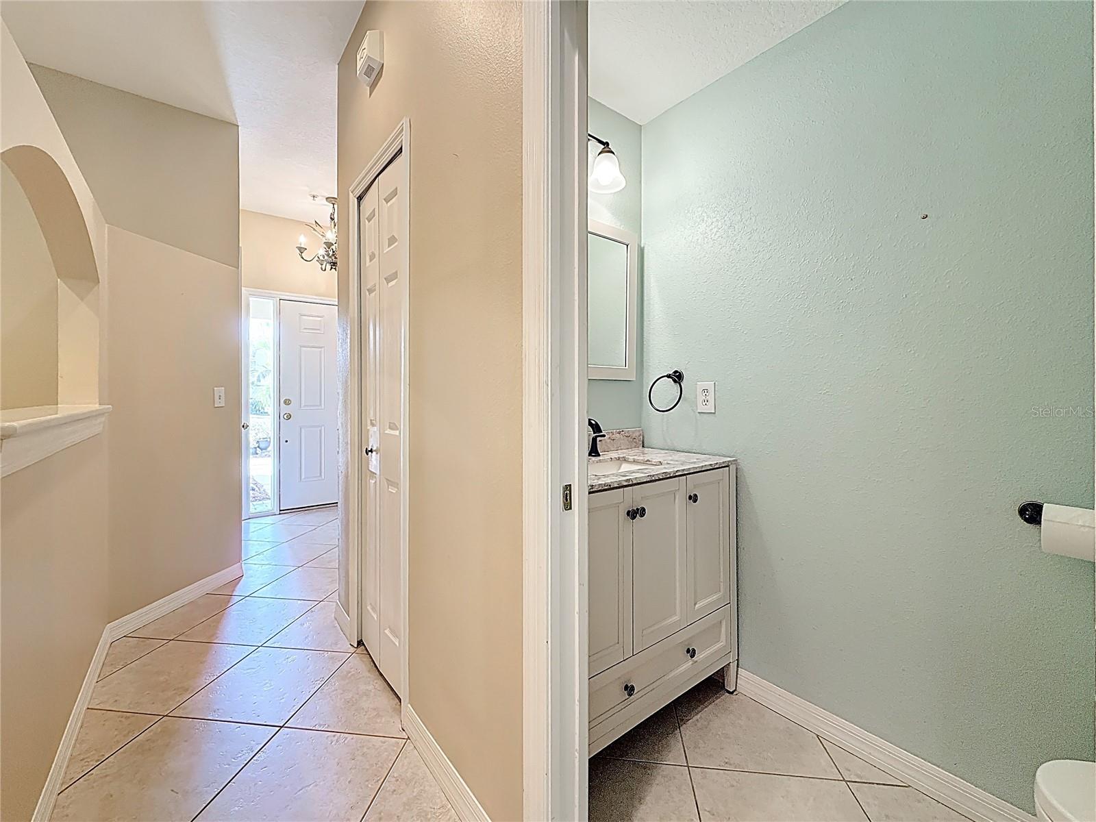 Image 32 of 75 For 11142 Kapok Grand Circle