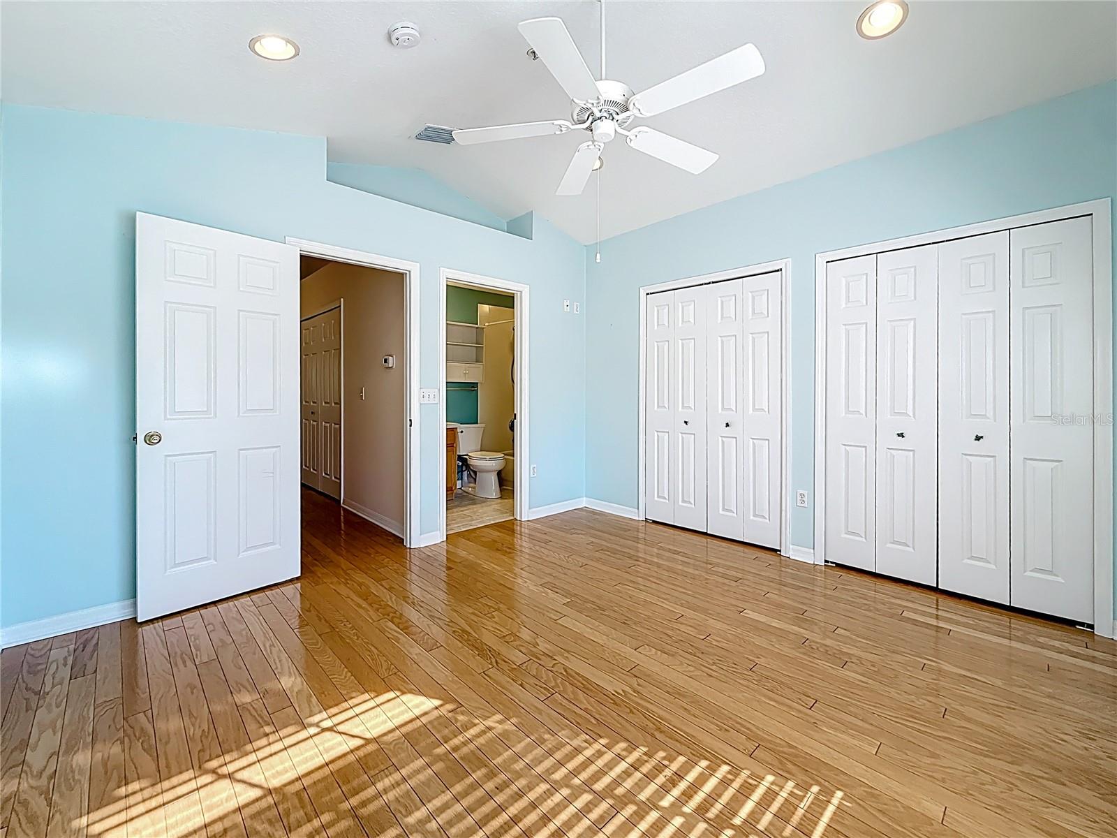 Image 64 of 75 For 11142 Kapok Grand Circle