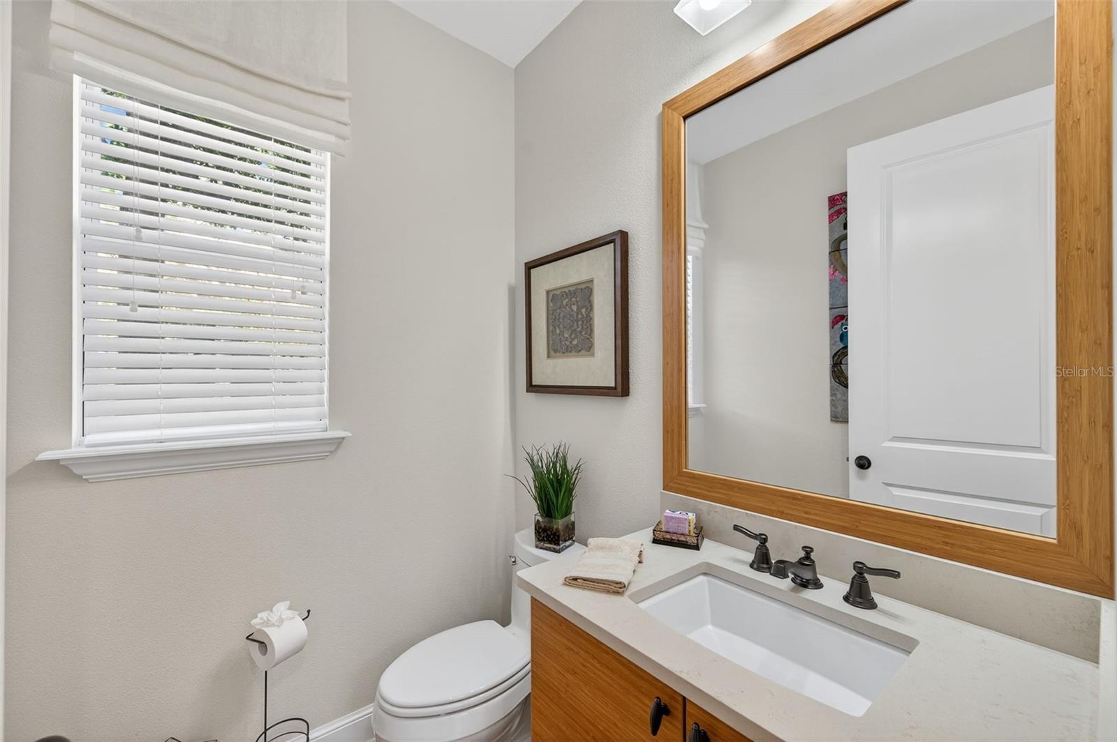 Listing photo id 9 for 3970 Aldea Way