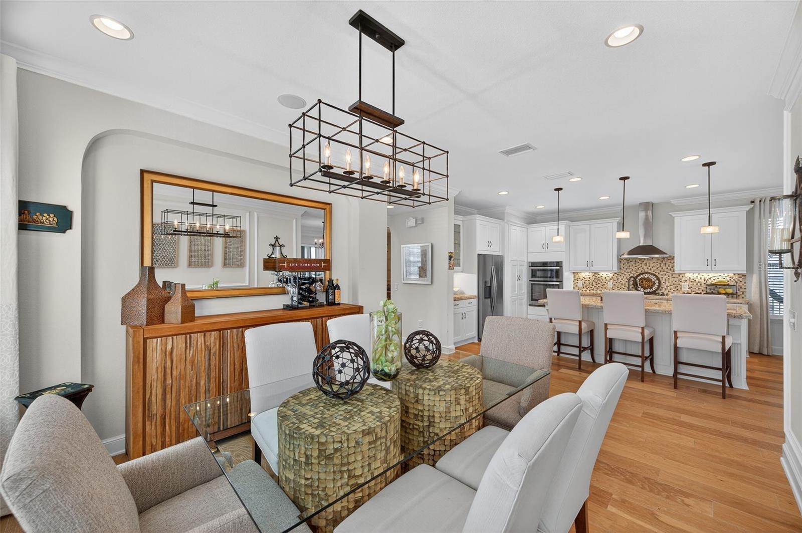 Listing photo id 12 for 3970 Aldea Way