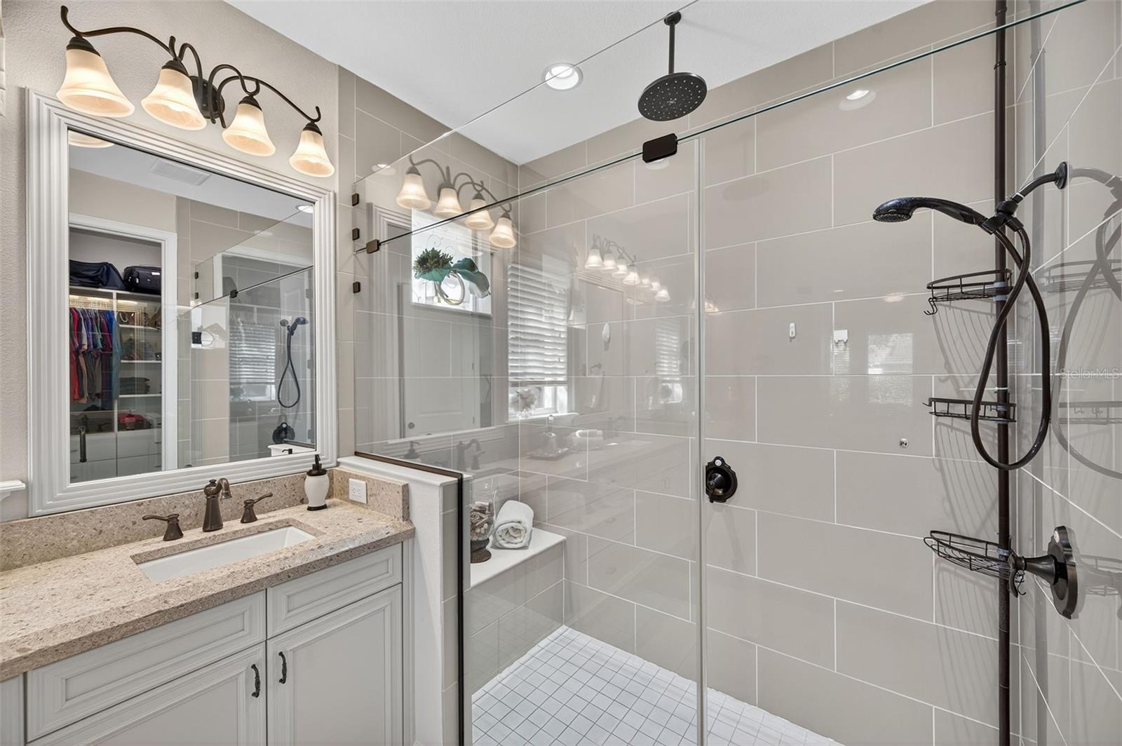 Listing photo id 27 for 3970 Aldea Way