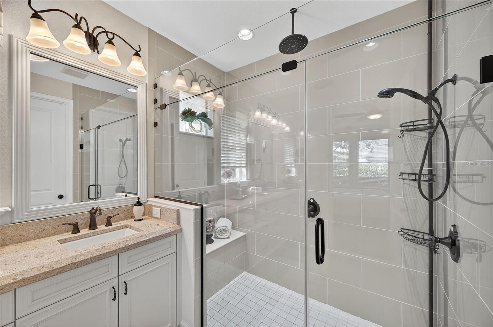 Listing photo id 30 for 3970 Aldea Way