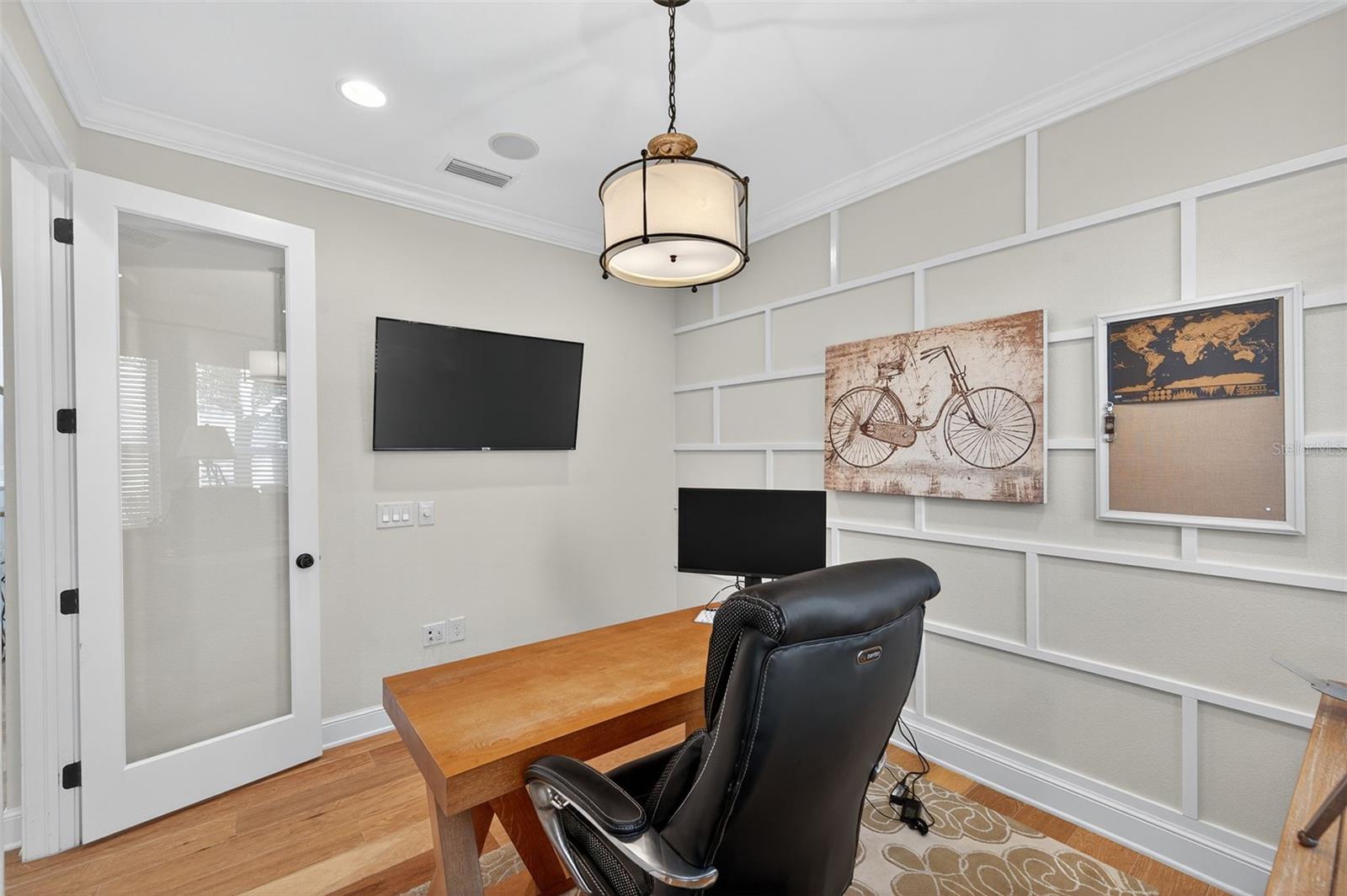 Listing photo id 32 for 3970 Aldea Way