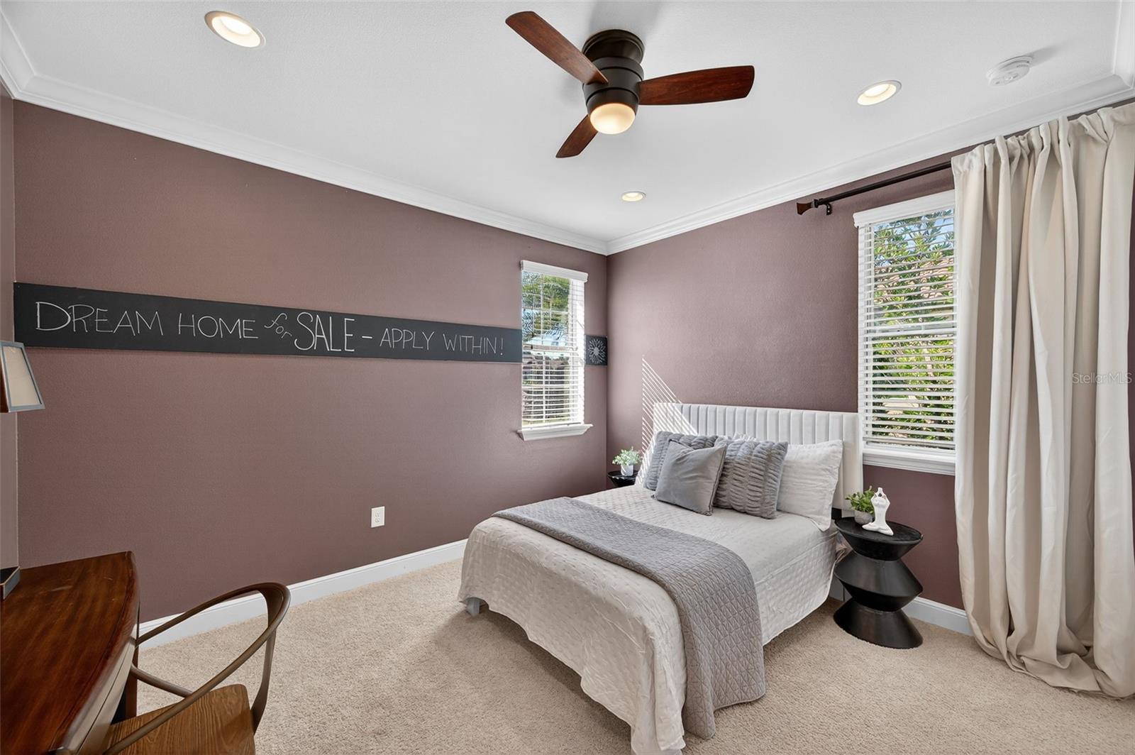 Listing photo id 41 for 3970 Aldea Way