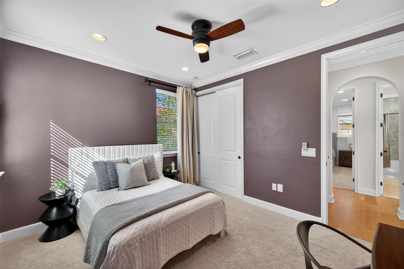 Listing photo id 42 for 3970 Aldea Way