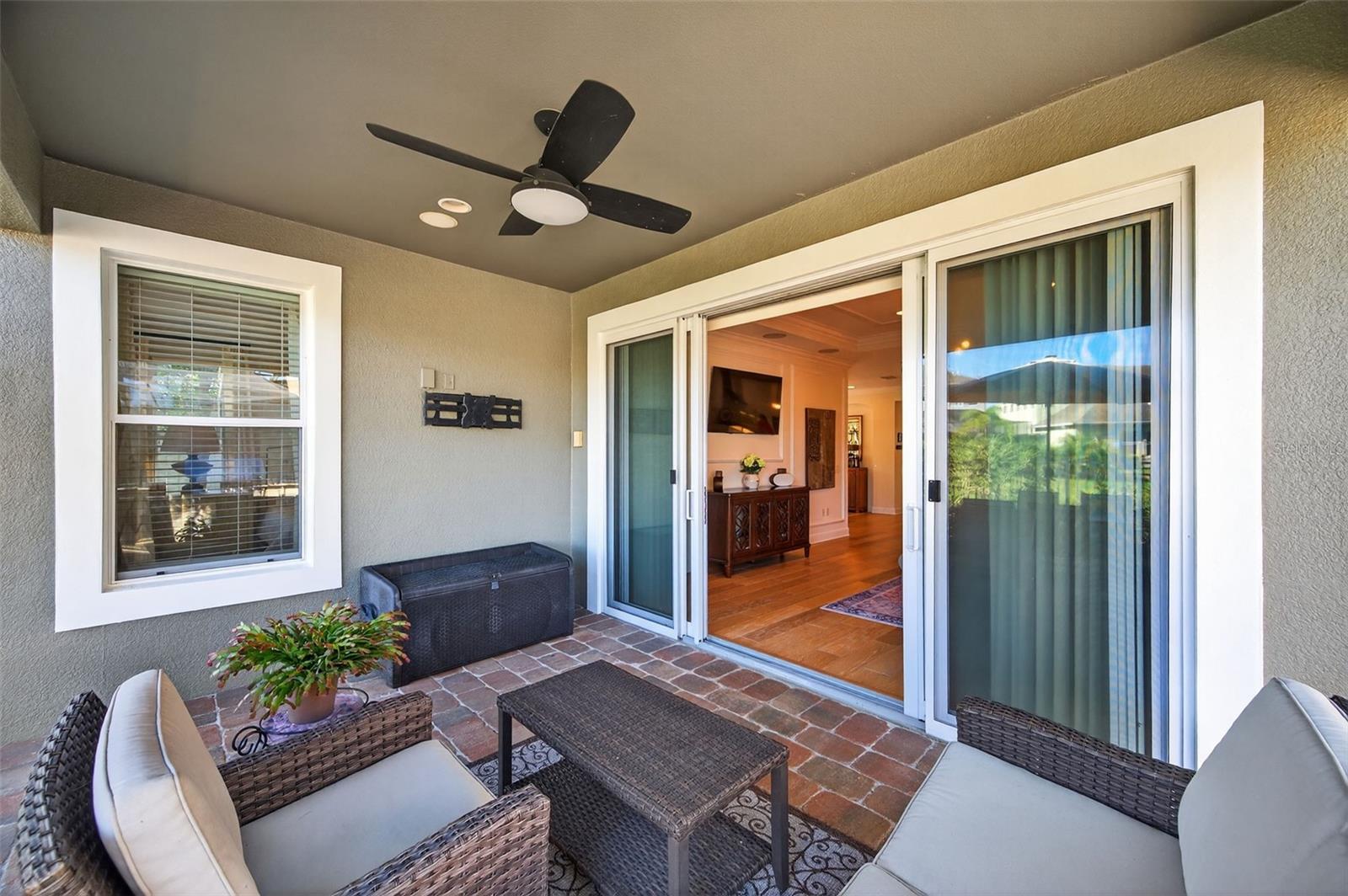 Listing photo id 46 for 3970 Aldea Way